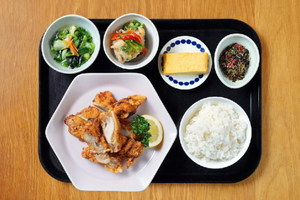鶏モモの唐揚げ