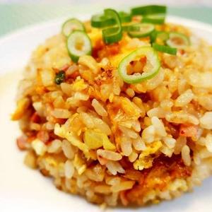 ニンニク炒飯
