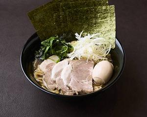 スペシャル豚骨醤油らーめん