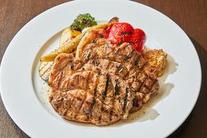 トラットリア クアルト 豚肩ロース肉のグリル