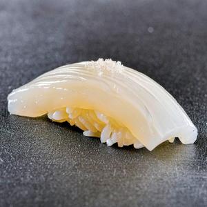 白イカ握り(一巻)