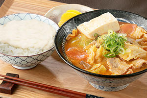 辛口 紅の豚汁とろろごはん定食