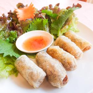 揚げ春巻き(5個) Fried Spring Rolls (5 Pieces)