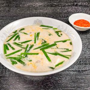 白い辛麺