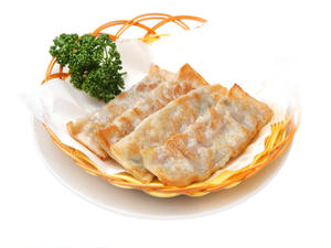玉ねぎ入り長い焼き餃子(長餃子)