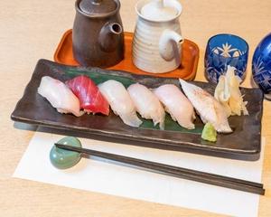 握り寿司(6貫)
