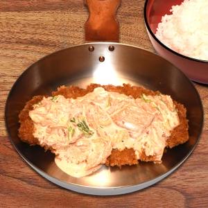 マヨキムチかつ丼サラダセット