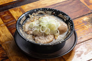 特製らーめん Deluxe Ramen