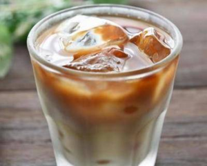 ベトナムコーヒー(アイス)Vietnamese coffee (ice)