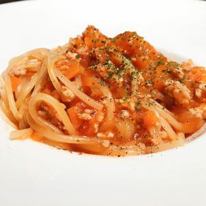 自家製トマトソースパスタ