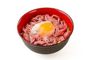 黒毛和牛ユッケ風丼