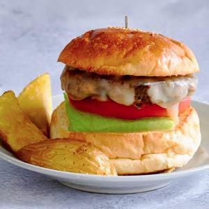 モッツァレラチーズバーガー＆フライドポテト