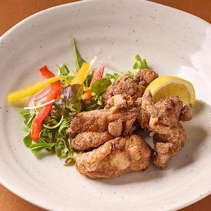 地鶏もも肉の唐揚げ4個