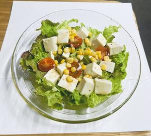 豆腐サラダ