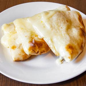 チーズナン