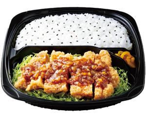 香味だれの油淋鶏弁当