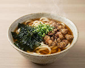 わかめかすうどん