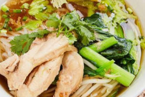 鶏肉のタイ風ラーメン Thai Chicken Ramen