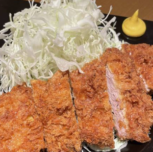 国産豚ロースのトンカツ Locally-Sourced Pork Loin Cutlet