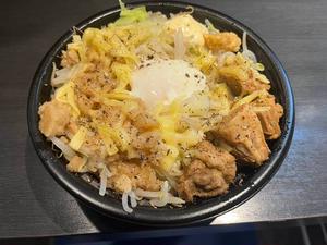 【大谷翔平 PSで先発登板して3HR】ペッパーチーズ二郎系丼 肉4個ごはん250g