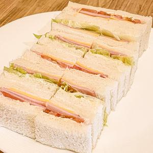チェダーチーズとロースハムのサンドイッチ(フルサイズ)