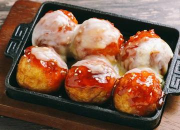 【女性に大人気】チーズスイートチリソースたこ焼き(6個)