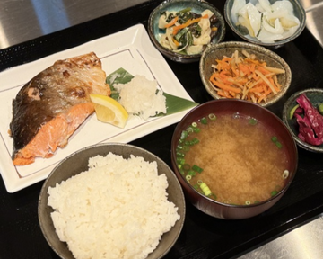 紅鮭の甘塩焼き定食