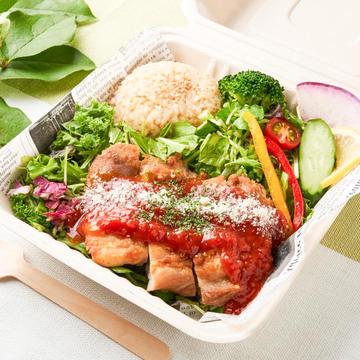 完熟トマトソース 熟成皮なし鶏モモ肉ステーキ200g Chicken Tomato sauce
