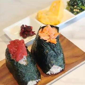 おにぎりセットA/南高梅・しゃけ