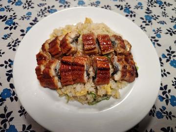 ウナギ炒飯