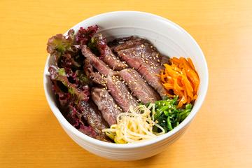 和牛A5ステーキ丼(塩)