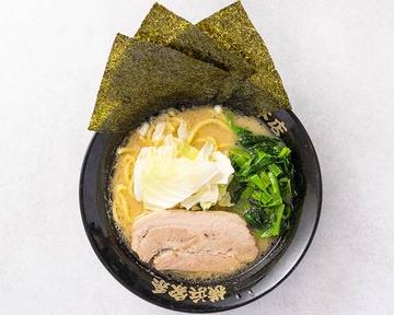 家系 塩豚骨ラーメン