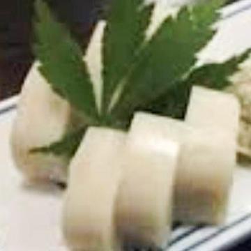 鈴廣の板わさ + そば味噌