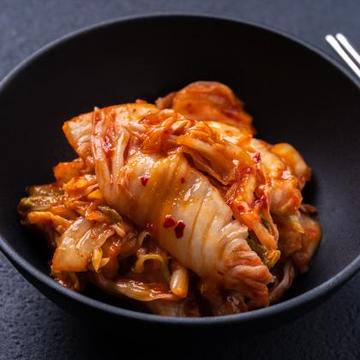 親子丼に合うピリ辛キムチ(60g)Spicy kimchi to go with oyakodon (60g)