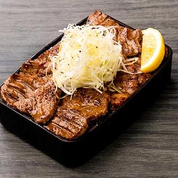 牛タン大盛り!ネギと厚切り牛タン飯