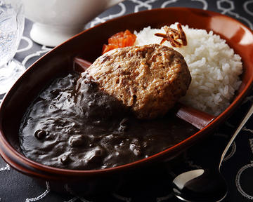 自家製ハンバーグ黒カレー