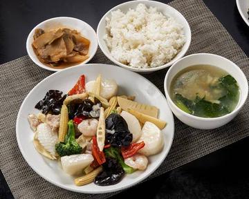 【ランチ】八宝菜定食