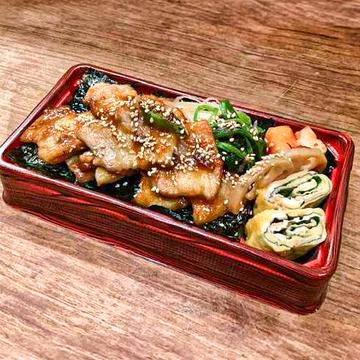 サムギョプサルのり弁(ナムル、キムチ添え)