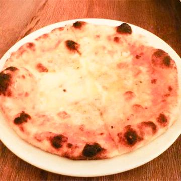5種類のチーズピッツァ