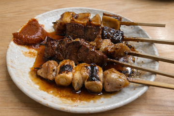 もつ焼き・やきとり5本盛り合わせ(タレ)