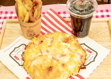 コーンマヨピザオニポテセット