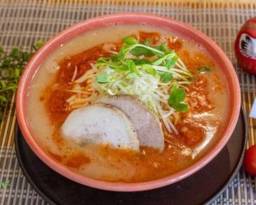 トマトとんこつラーメン