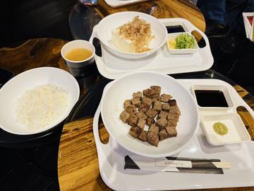 サイコロステーキ定食