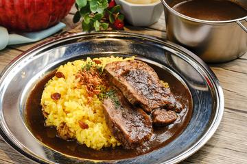 牛タンカレー サラダセット