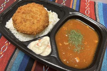 メンチカツカレー