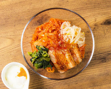 ビビン冷麺 Korean style Bibim noodles