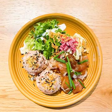 アヒポキプレート Ahi Poke Plate (Rice, Salad Set)