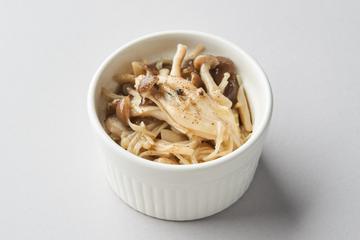 【たんぱく質3.0g】3種のキノコのマリネ(100g)【Protein3.0g】Marinated 3 Kinds of Mushrooms(100g)