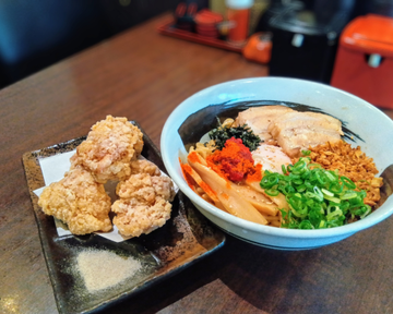 やみつき激辛油そば+からあげ4個セット
