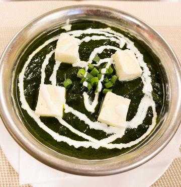 ほうれん草パニールカレー SAG PANEER CURRY